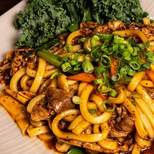 Stir fried udon noodle with beef