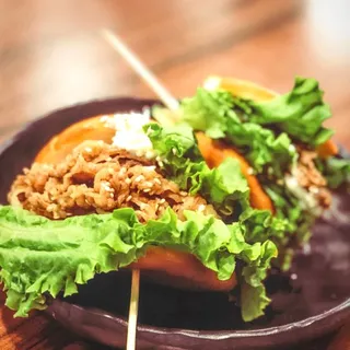 M1. Beef Don Bun