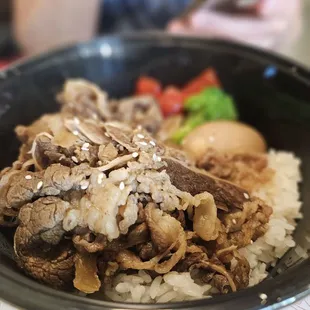 Beef bowl bento