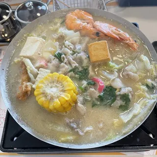 8. Japanese Miso Seafood Pot Lunch