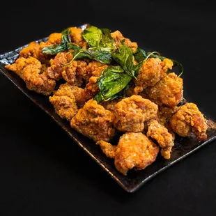 bbq chicken, fried chicken wings, chicken wings, fried chicken, chicken wings and fried chicken, poultry, food, bbq wings, chicken