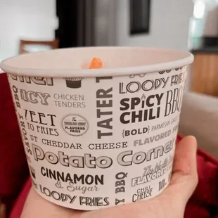 cheddar cheese flavor.. yum yum!