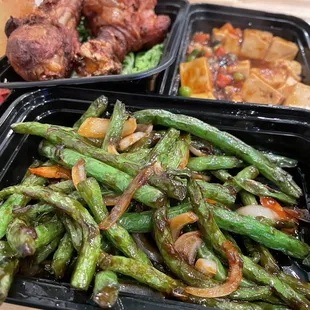 Chicken legs (雞腿), Mapo Tofu (麻婆豆腐), green beans (乾煸四季豆)