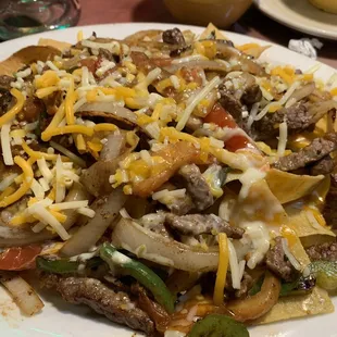 Beef fajitas nachos