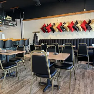 Ambiance of the restaurant
