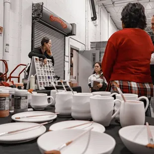 We will help you select your glaze combinations.