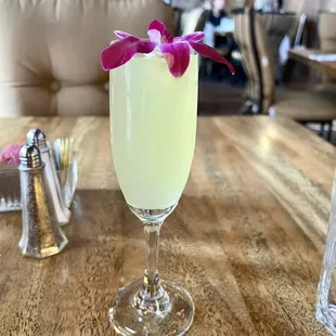 Pineapple mimosa