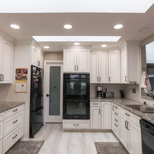 Custom kitchen with Waypoint Cabinetry