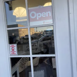 Ridiculous! We drove an hour and it says open and no one was here and the door was locked. Not cool!