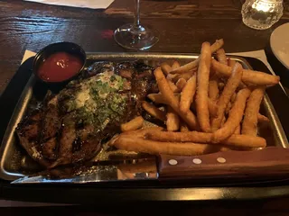 Pour Wine Bar & Bistro