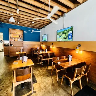 sushi and sashimi, interior