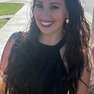 Amber G.