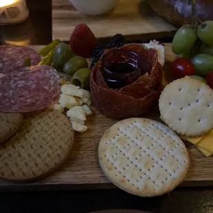 This charcuterie board is so pretty! Came here for the live jazz and some drinks with the girls. Fabulous place!