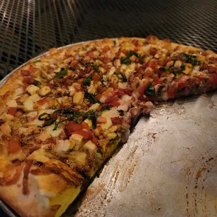 Chicken brushetta pizza! Yummmm