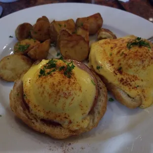 Eggs Benedict