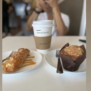 Americano (HOT), quesito(warmed) and blueberry muffin