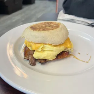 Breakfast sandwich