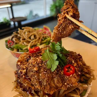 Angry Noodles - @kevinsfoodtour