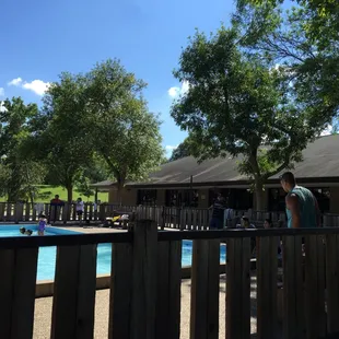 Plenty of benches (some shaded) nearby. Water fountain and restrooms available. Small playground as well.