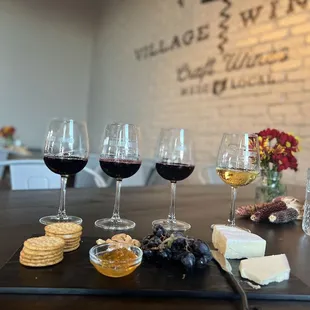 Paddle Flight Tasting and Cheese Tray