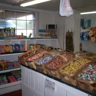 photo credit: www.powellsroadsidemarket.com