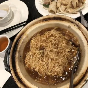 Enoki mushroom and tofu hot pot