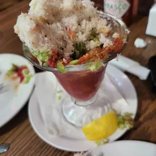 Why do they make it so hard to get to sauce without a mess.no flavor  likely frozen.  Watery. Yuck.