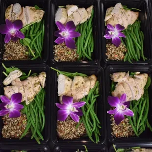 Lemon Rosemary Chicken w/ Red and White Quinoa Mix, Green Beans