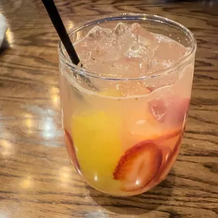 Strawberry lemonade sangria