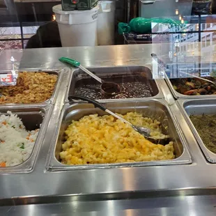 Marconi and cheese and black beans
