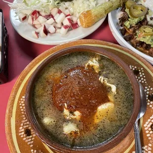 POZOLE MIXTECO w all the fixings 10/10