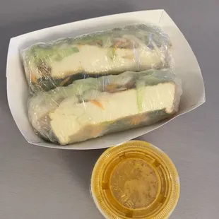 Fresh tofu salad rolls