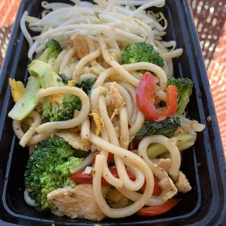 Udon Pad Kee Mao