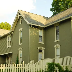 The Guest House has 9 Guest Suites. Bring the whole family!