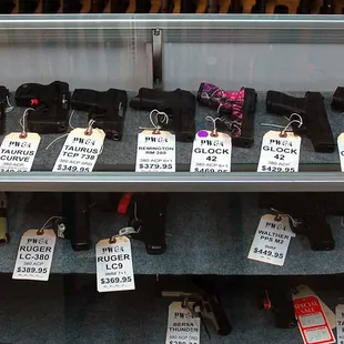 Easy-to-read gun labels