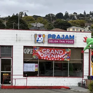 Pra Jam delish Thai food