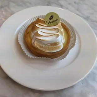 Lemon meringue tart