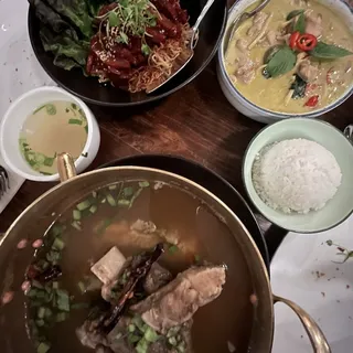 L Green Curry