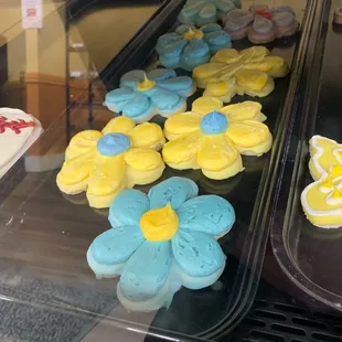 *SEASONAL* flower sugar cookies