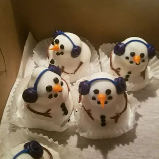 Snowman gems