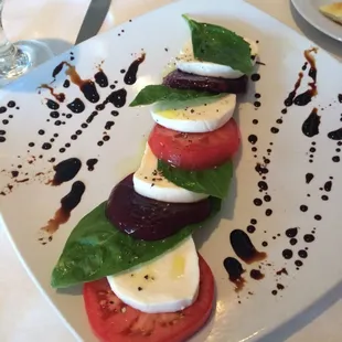 Tomato Beet and mozzerella salad