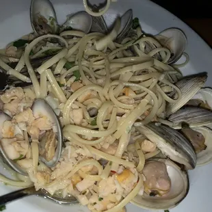 Clam linguine