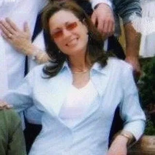 Laura F.