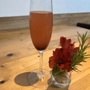 Bellini with peach and blueberry