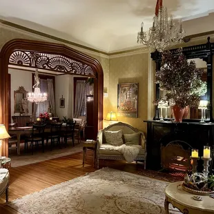 Gorgeous Parlour at Pratt Taber