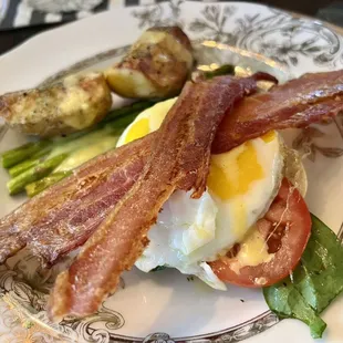 Benedict breakfast at the Pratt Taber, just perfect!