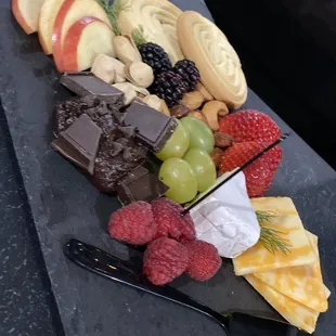 Fruit and dessert charcuterie board.