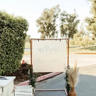 Welcome your guests to your special event with a specialized welcome sign.