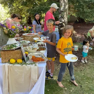 Lucky kids. Lucky parents. Lucky me that I didn't prepare any of it.