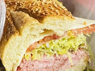 Capo Deli